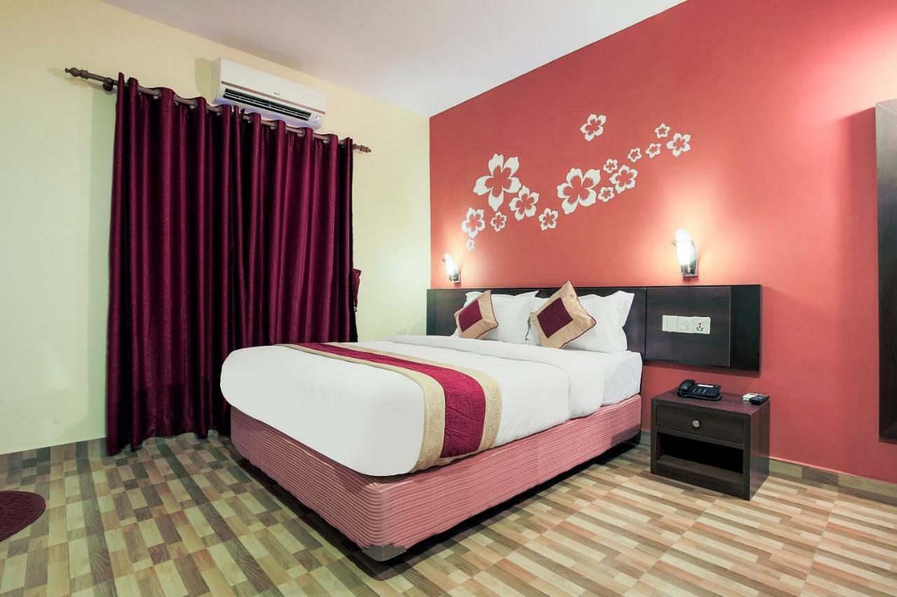 Vision Safari Pvt Ltd Hotel Sauraha Luaran gambar
